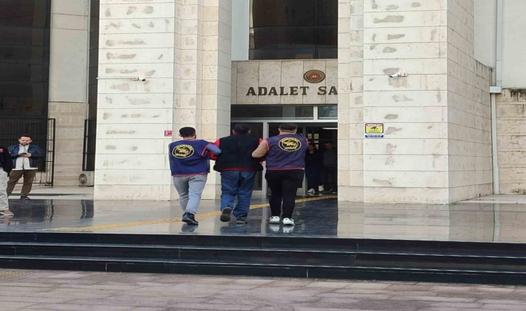 Balıkesirde cinayetten aranan firari hükümlü jandarma tarafından yakalandı