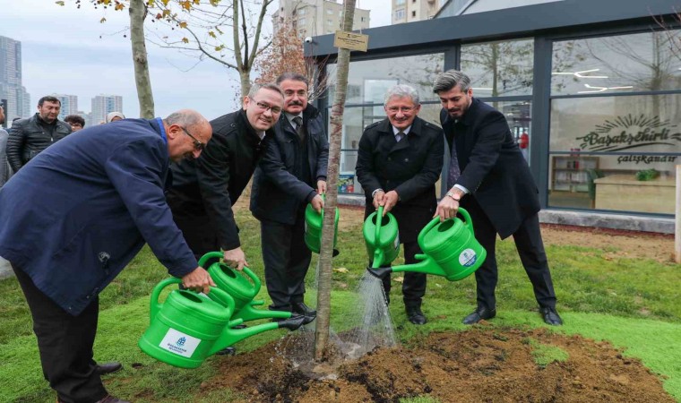 Başakşehirde Kayaşehir Gençlik Merkezi açıldı