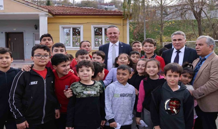 Başkan Alan, miniklerin sevincine ortak oldu