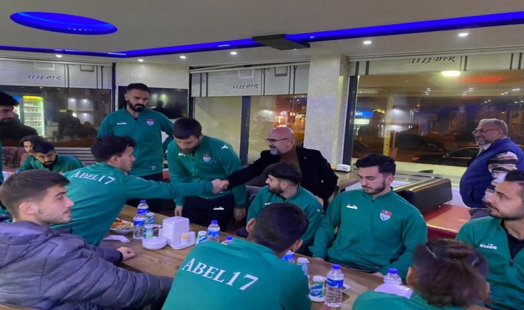 Başkan Altundan Kars 36 Spora destek yemeği