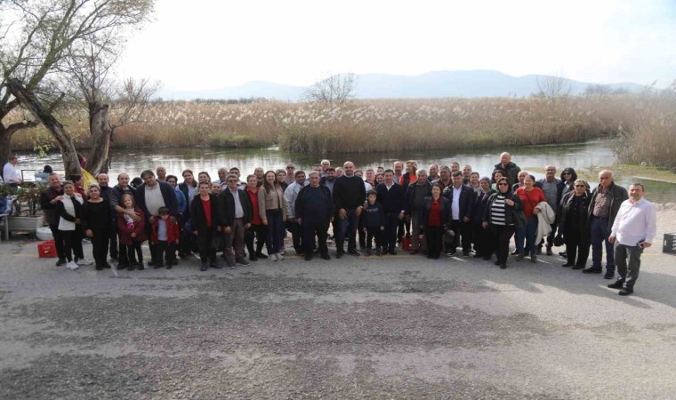 Başkan Aras, muhtarlarla buluştu