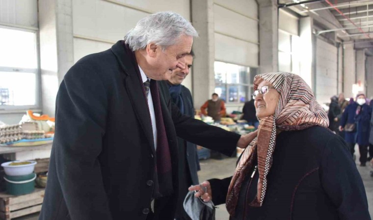 Başkan Bakkalcıoğlundan kapalı pazar ziyareti