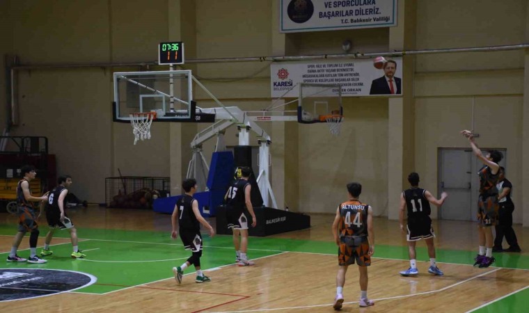 Basketbol de İnebey Anadolu Lisesi Balıkesir 2. oldu