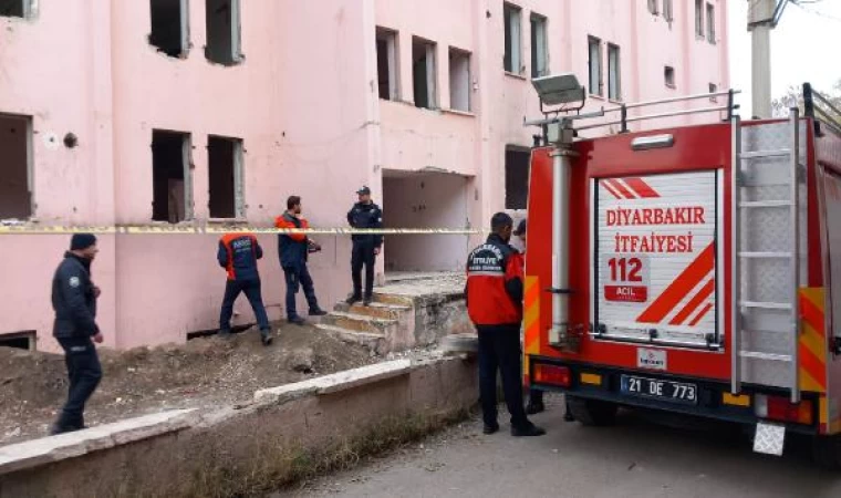 ’Bebek atıldı’ ihbarıyla bodrumdaki su boşaltılıyor