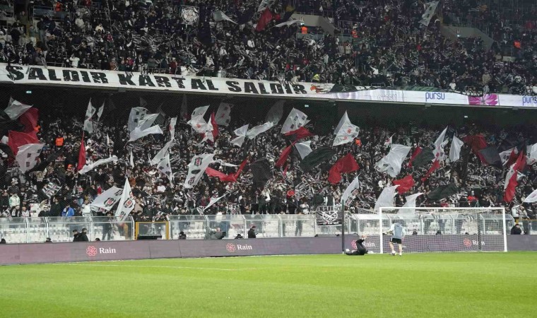 Beşiktaş yeni stadında ligde Fenerbahçeye ilk kez kaybetti