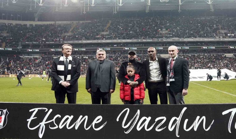 Beşiktaşta Quaresma ve Atibaya plaket verildi