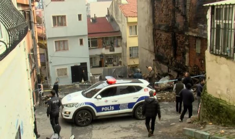 Beyoğlu’nda bir kişinin öldüğü yangınla ilgili inceleme yapılıyor 