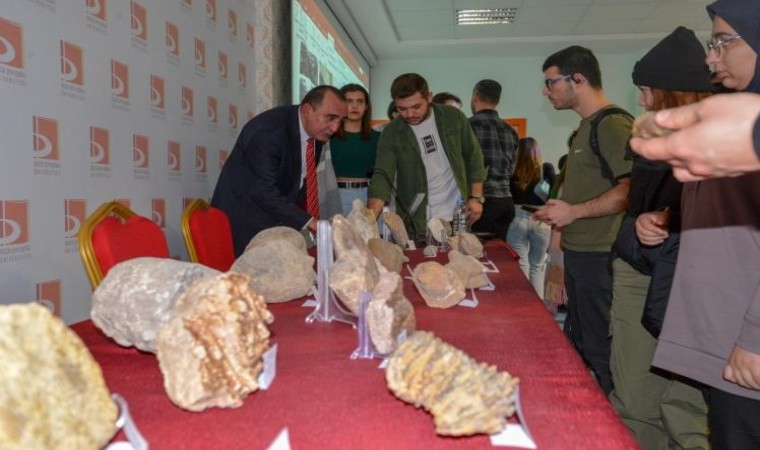 Bilecikte ‘Fosiller ve Coğrafya semineri düzenlendi