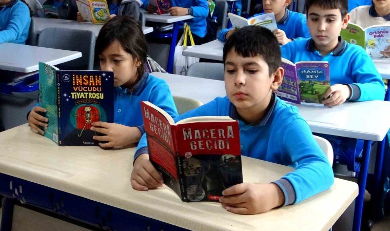 Bir Kitap Bir İnsan Projesi” Menteşede yoğun ilgi gördü