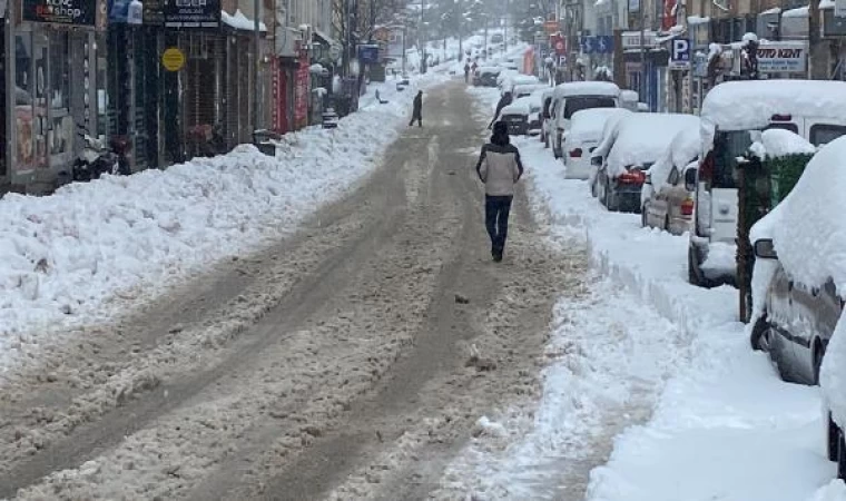 Bolu Dağı’nda kar yağışı (2)