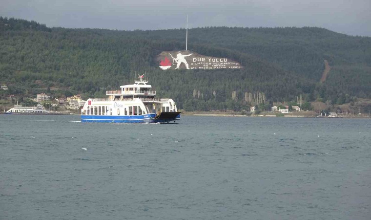 Bozcaada ve Gökçeadaya yarınki tüm feribot seferlerine fırtına engeli