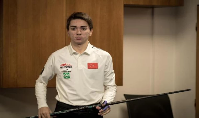 Burak Haşhaş, 17 yaşında A Milli Bilardo Takımı’na girdi