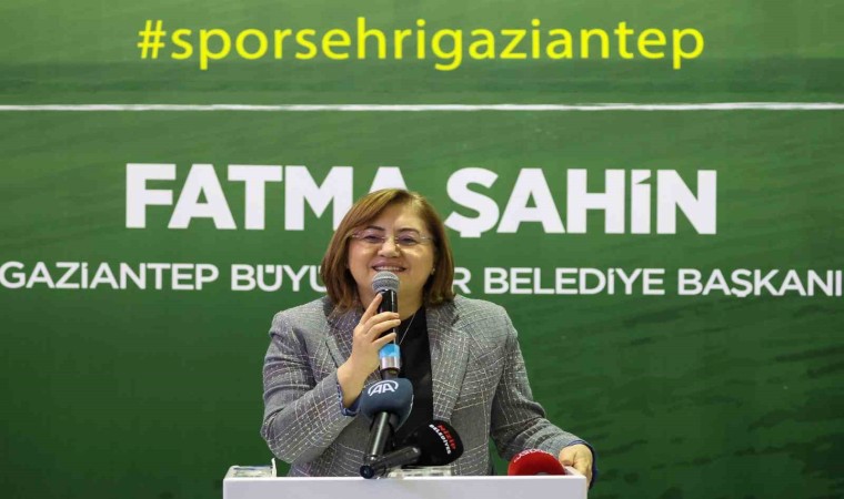 Büyükşehir, Nizipte görev yapan öğretmenlere bisiklet dağıttı