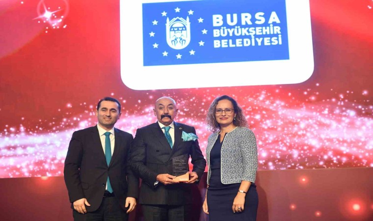 Büyükşehire ‘Yalın Belediyecilik ödülü