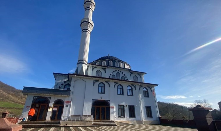 Camide satılan takvim paralarını alıp, Yol parası deyip not bıraktı