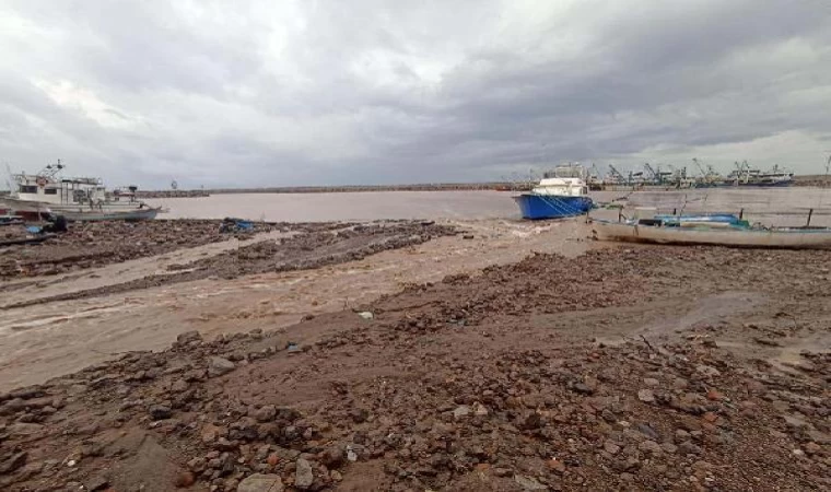 Çanakkale’de sağanak; dereler taştı, ekipler teyakkuzda (2)