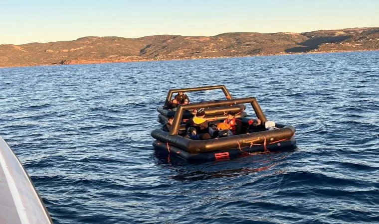 Çanakkale’de Yunanistan’ın geri ittiği 23 göçmen kurtarıldı