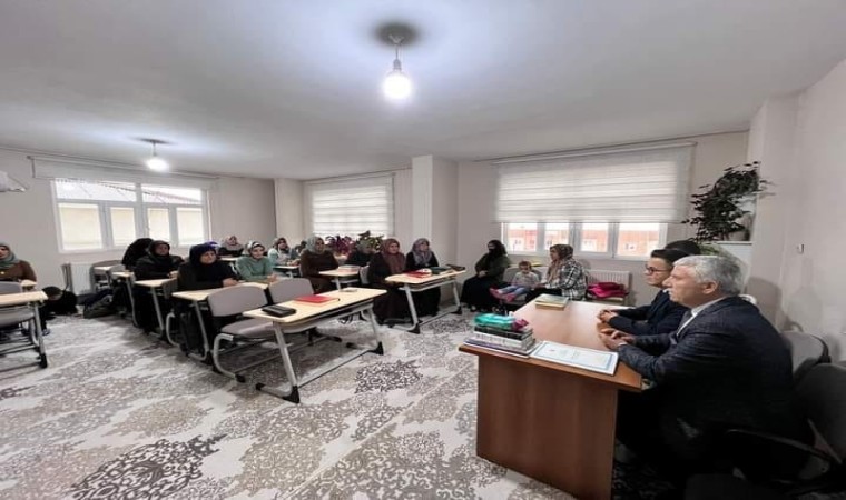 Çermik Kaymakamı Yılmaz, Kuran kursu öğrenci ve hocalarıyla bir araya geldi