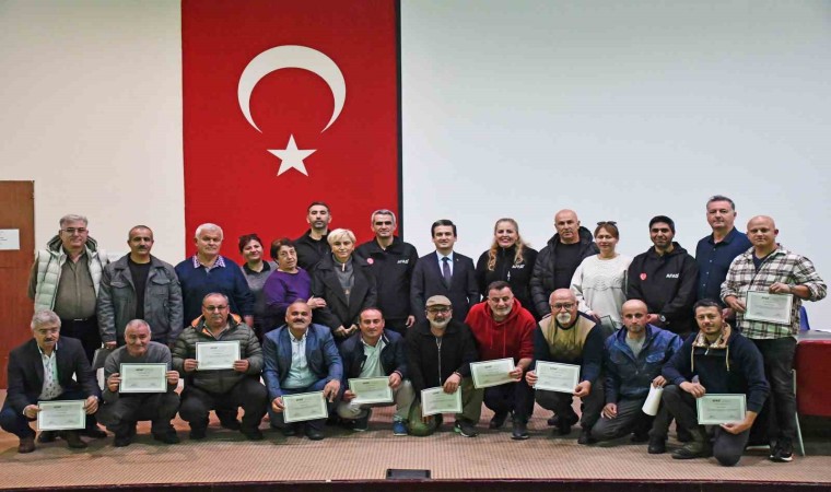 Çeşmedeki muhtarlar afet eğitimini tamamladı