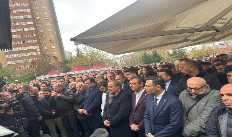 CHP Genel Başkanı Özel, İstanbul’da cenazeye katıldı