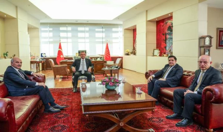 CHP Genel Başkanı Özel, Saadet Partisi heyetini kabul etti