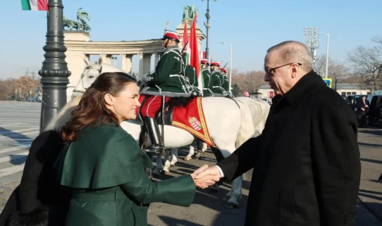 Cumhurbaşkanı Erdoğan, Macaristan’da resmi törenle karşılandı - EK FOTOĞRAFLAR