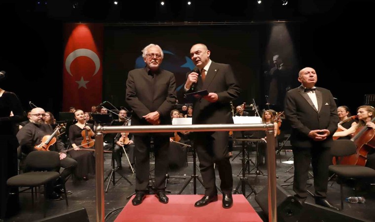 Cumhuriyetin 100.yılına özel konser düzenlendi