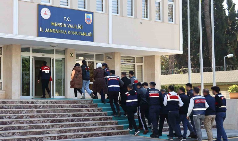 DEAŞa fon sağlayan şüphelilere operasyon: 9 gözaltı