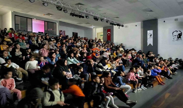 Didimde çocuklar için sinema günleri devam ediyor