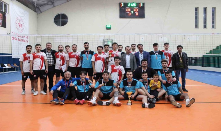 Düzcede yurtlar arası voleybol şampiyonu belli oldu