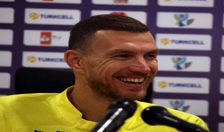 Edin Dzeko: Umarım kaptan olarak Fenerbahçe ile ilk kupamı kazanırım