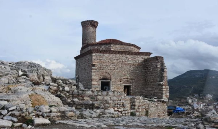 Efes’in ilk yerleşim yeri Ayasuluk Tepesi’ndeki cami restore ediliyor