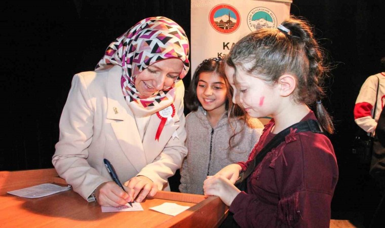 Eğitimci Merve Gülcemal, ERVAda Edebi anlattı