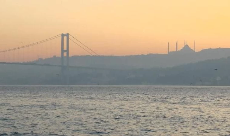 ek fotoğraf // İstanbul’da sis etkili oldu