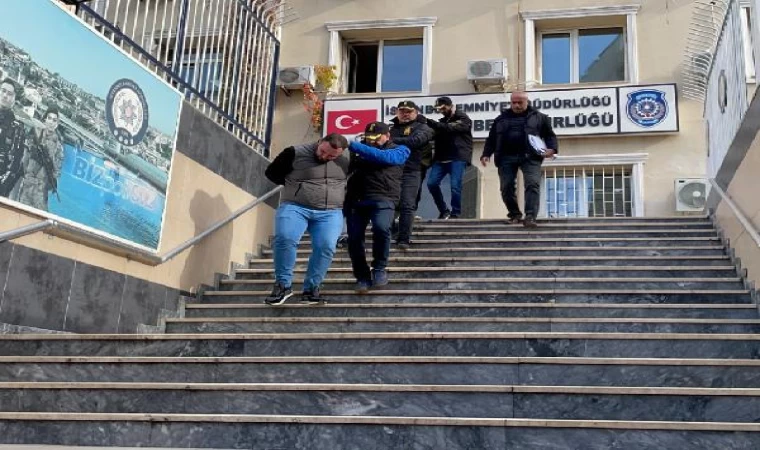 (Ek fotoğraflarla) Esenyurt’ta tekel bayisindeki silahlı saldırı : 3 şüpheli yakalandı 