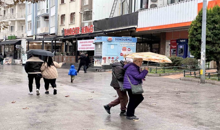 Eskişehirde yağmur yağışı etkili oldu