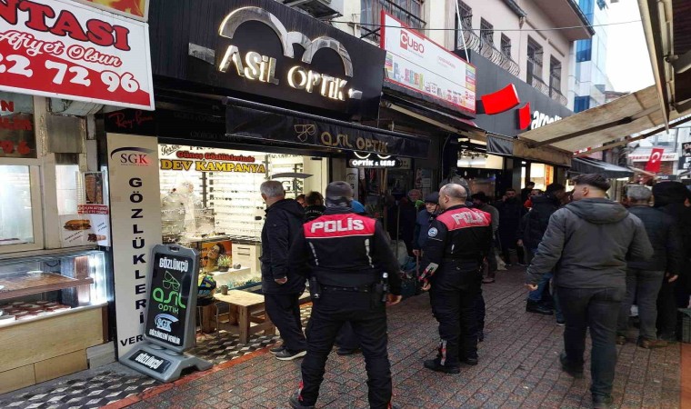 Esnaf iş yerinde ölü bulundu, bıraktığı nota Sakın yukarı çıkma yazdı