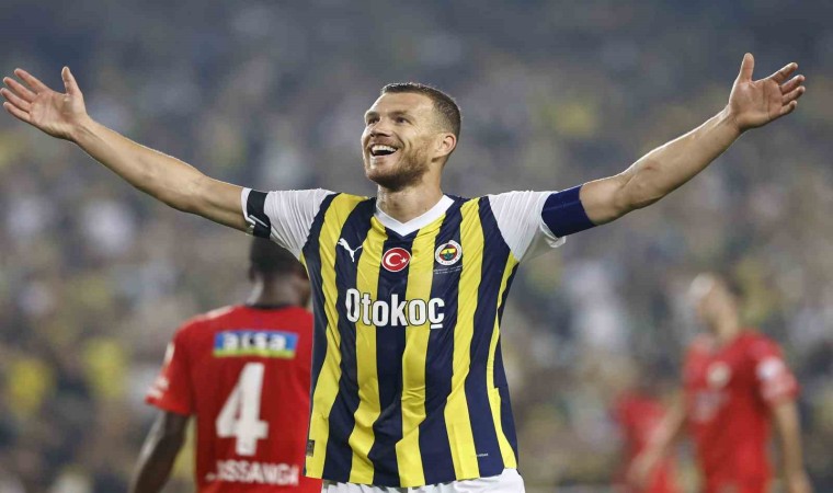 Fenerbahçede Dzeko, Beşiktaşta Aboubakar