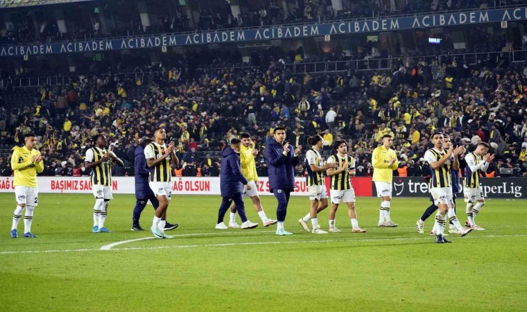 Fenerbahçenin galibiyet serisi derbide sona erdi