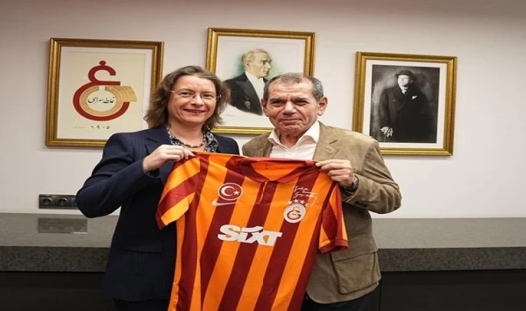 Fransa’nın Ankara Büyükelçisi’nden ve İstanbul Başkonsolosu’ndan Galatasaray’a ziyaret