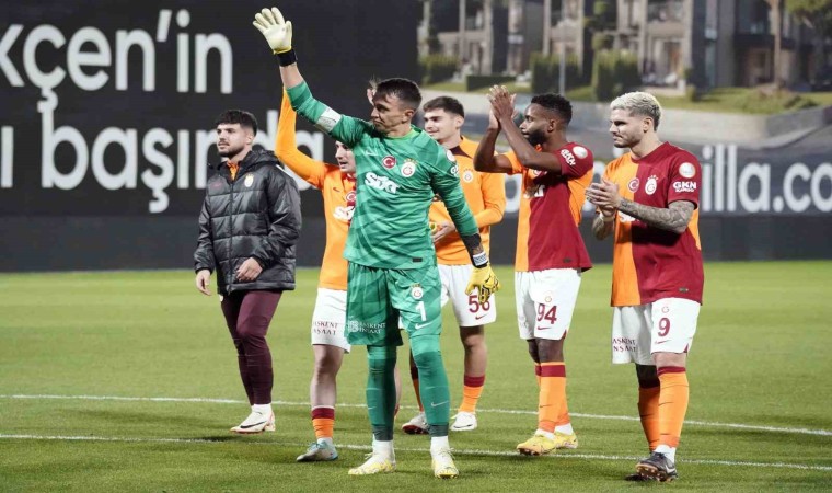 Galatasaray bu sezon ligde 8. kez kalesini gole kapadı