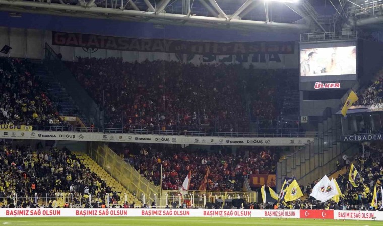 Galatasaray taraftarı, yaklaşık 4 yıl sonra Kadıköyde