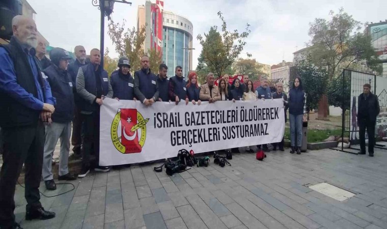 Gazeteciler İsrailin meslektaşlarına yönelik saldırılarını protesto etti