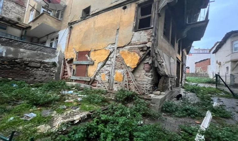 Gemlik Körfezi’nde 5.1 büyüklüğünde deprem; İstanbul ve İzmir’de de hissedildi (10)