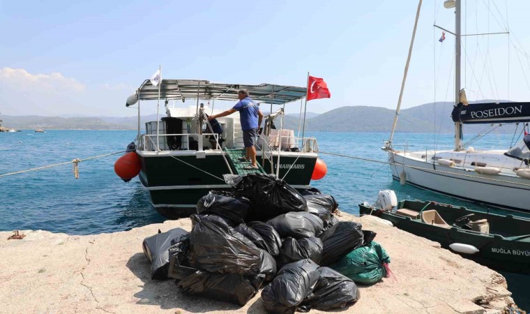 Gökova Körfezinde 40 bin kilogram çöp toplandı