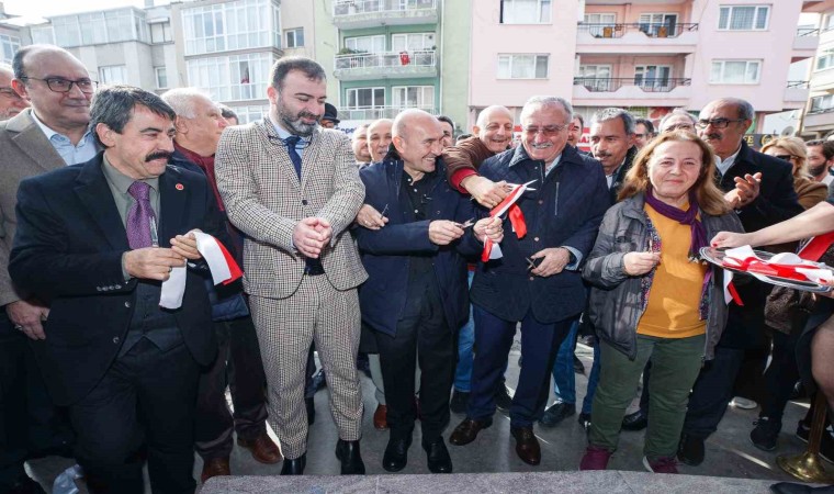 Halkın Bakkalı/Halkın Kasabının 13üncü şubesi Karabağlarda