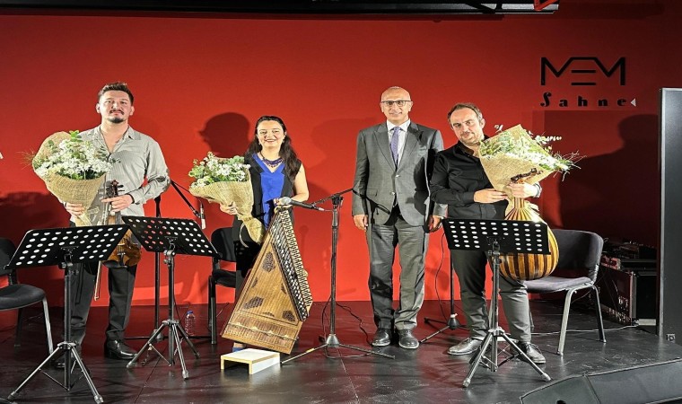 Her-Dem Trio ‘Cumhuriyetin Müziği ile hayran bıraktı