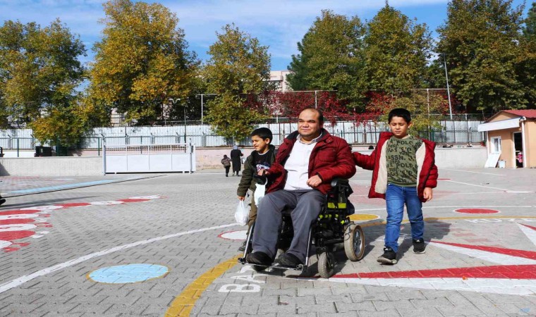 Herkes onu koca yürekli baba diye tanıdı: Gündeme gelen baba İHAya konuştu