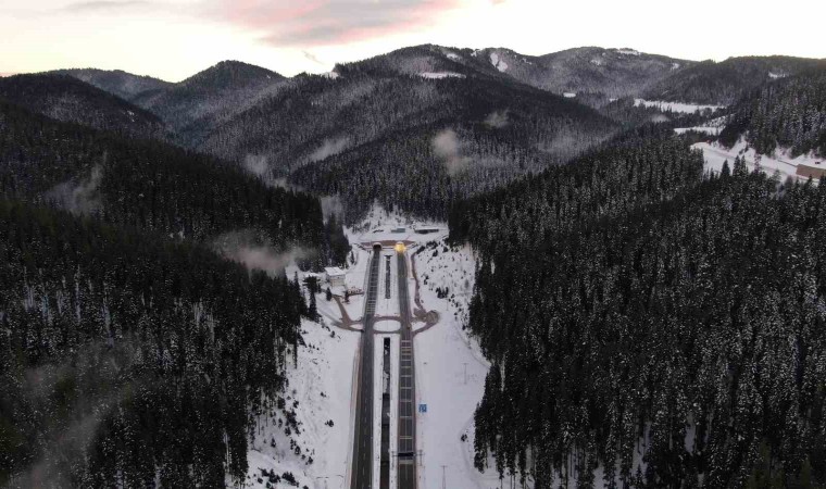 İç Anadoluyu Karadenize bağlayan Ilgaz Tünelinden ekonomiye 1 milyar liralık katkı