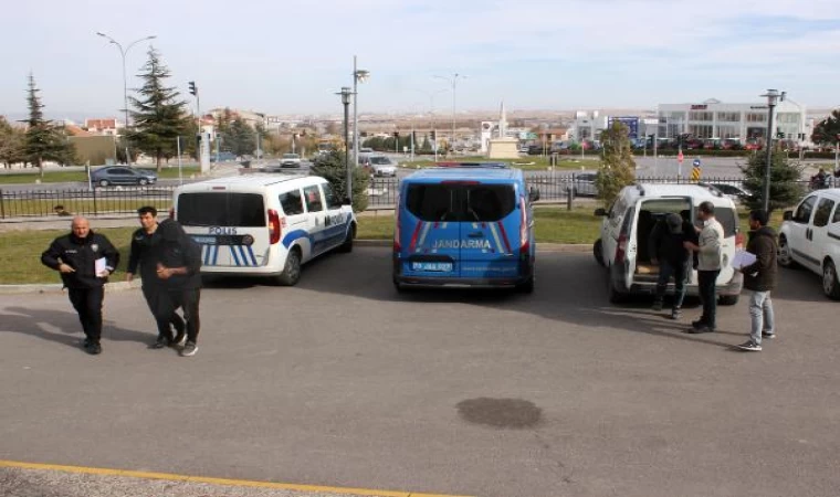 İmamın namaza gelen çocuklara vereceği simit ve kıyafetleri çalan 2 kardeş tutuklandı